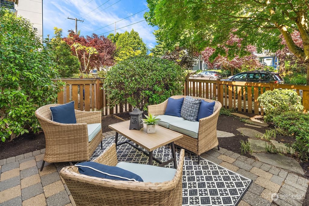 Photo of 4117 42nd Avenue SW #A, Seattle, WA 98116 (MLS # 2075649)