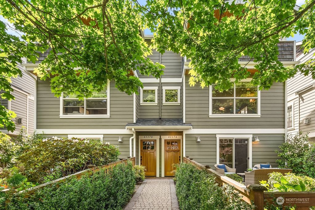Photo of 4117 42nd Avenue SW #A, Seattle, WA 98116 (MLS # 2075649)