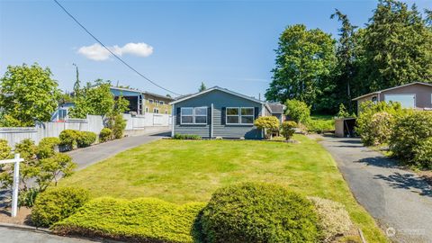 A home in Camano Island