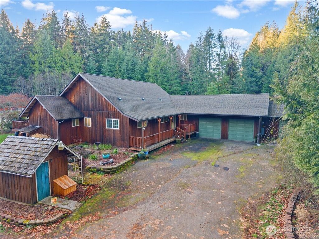 Photo of 4154 MT Brynion Rd Rd, Kelso, WA 98626 (MLS # 2479185)