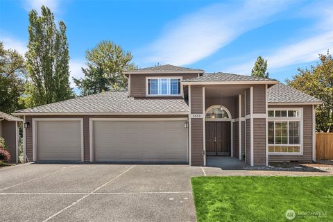 1613 Hoquiam Place NE Renton WA 98059