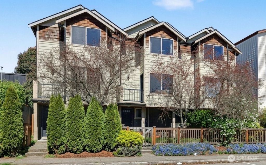 Photo of 1120 N 92nd Street #A, Seattle, WA 98103 (MLS # 2504859)