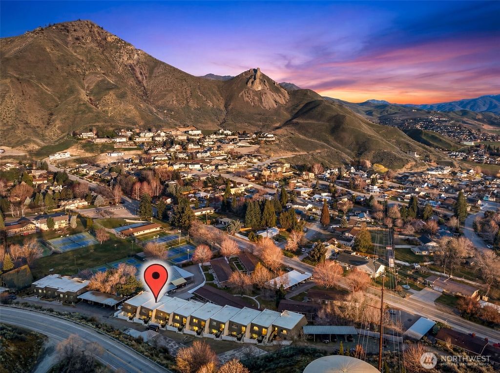 Photo of 1818 Skyline Drive #23, Wenatchee, WA 98801 (MLS # 2491330)