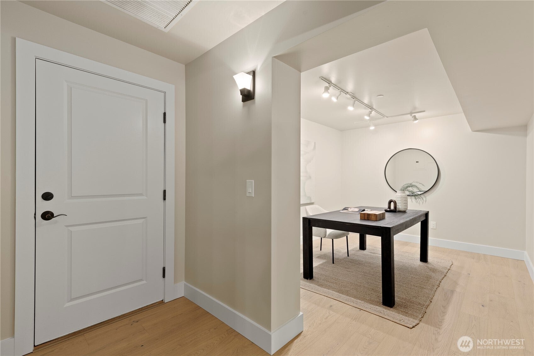 745 Bellevue Avenue E 206