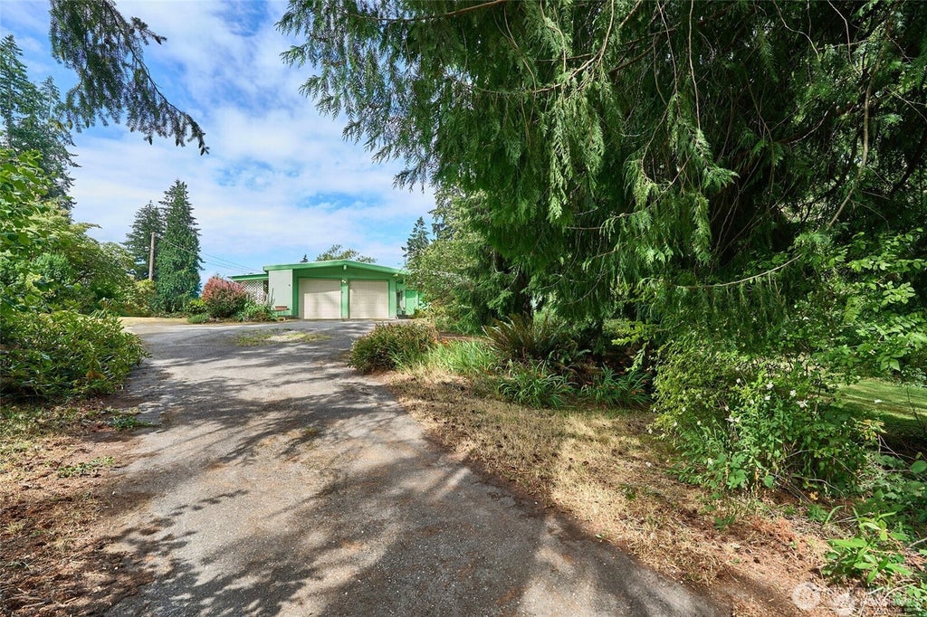 Photo of 8209 144th Place SE, Newcastle, WA 98059 (MLS # 2562139)