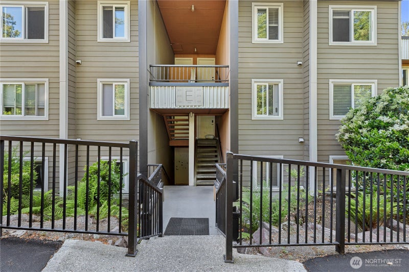 738 Kirkland Circle E104