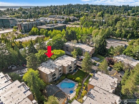 Photo of 738 Kirkland Circle #E104, Kirkland, WA 98033 (MLS # 2538968)