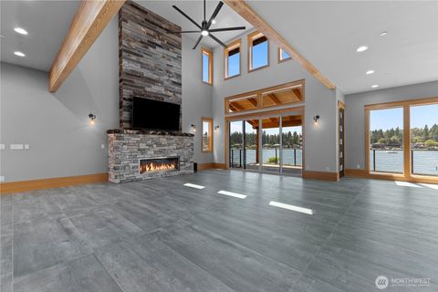 Photo of 1024 184th Avenue Ct E, Lake Tapps, WA 98391 (MLS # 2419455)
