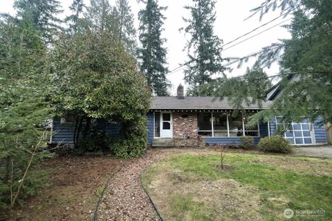 Photo of 1830 153rd Avenue SE, Bellevue, WA 98007 (MLS # 2487441)