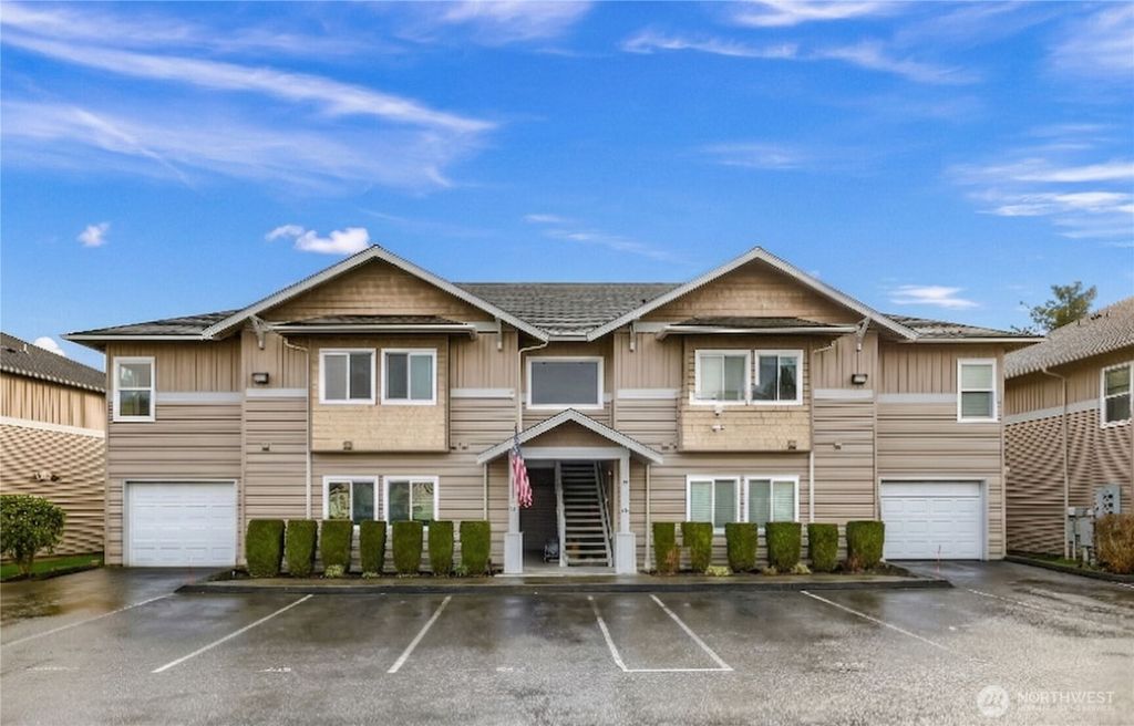 Photo of 1305 Boon Street #213, Sumas, WA 98295 (MLS # 2515294)