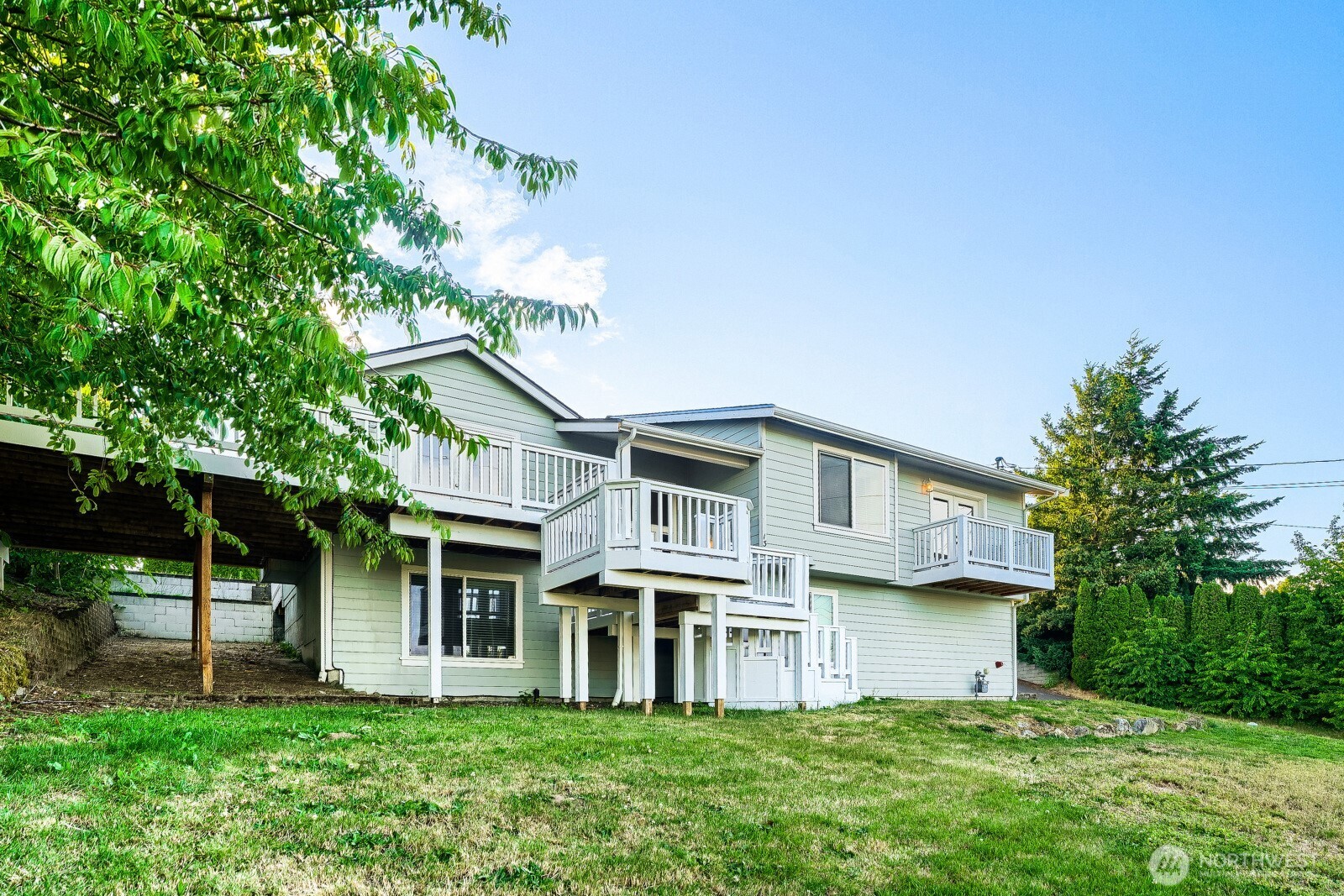 1312 Browns Point Boulevard