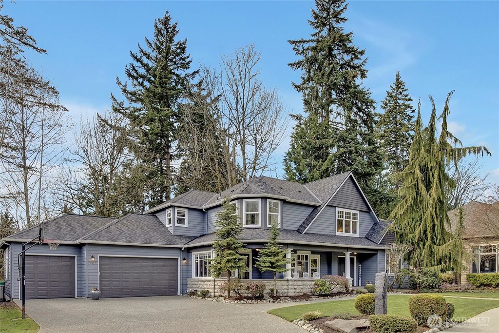 Photo of 9044 Surrey Lane SW, Mukilteo, WA 98275 (MLS # 2347221)