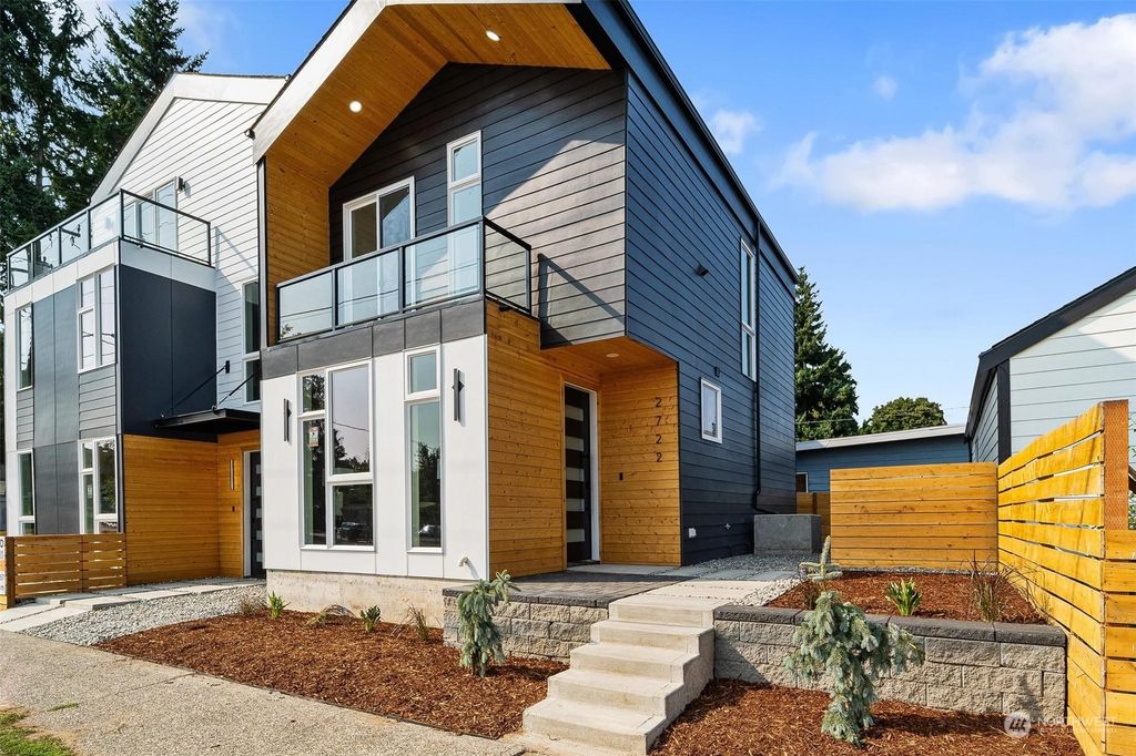 Photo of 2722 SW Thistle Street, Seattle, WA 98126 (MLS # 2154992)