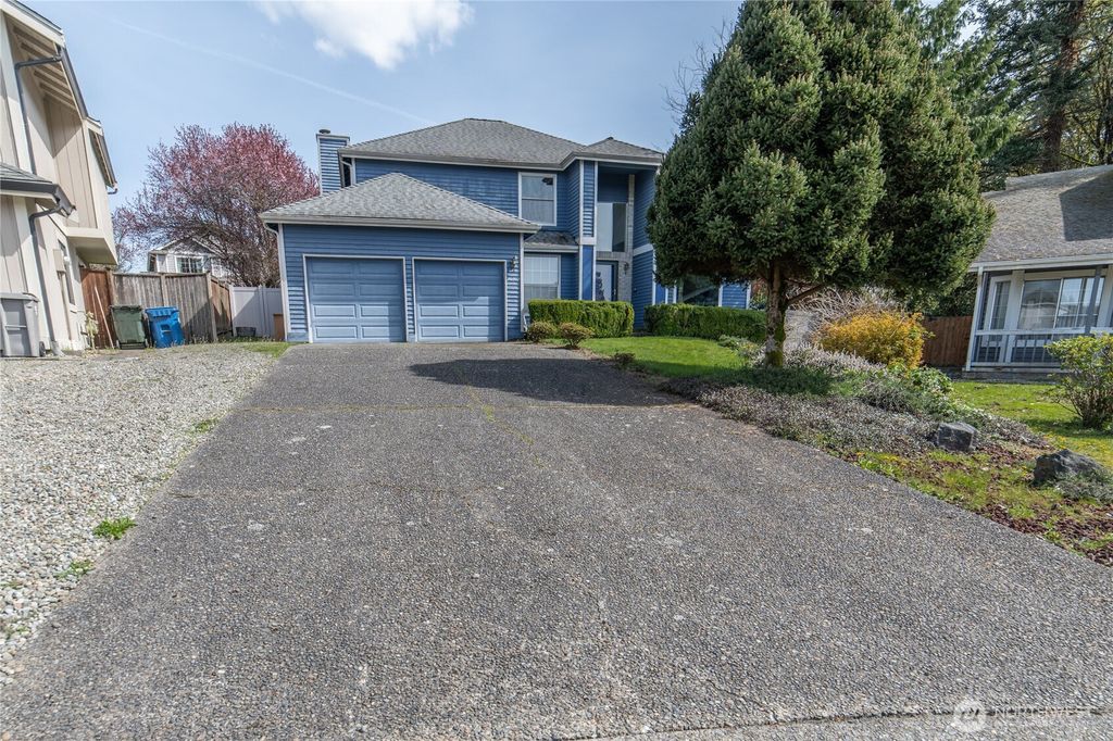 Photo of 26312 122nd Court SE, Kent, WA 98030 (MLS # 2358613)