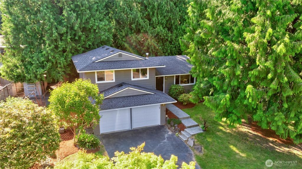 Photo of 19802 33rd Drive SE, Bothell, WA 98012 (MLS # 2384219)