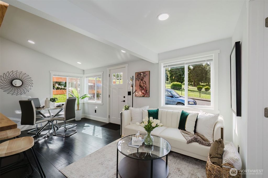 Photo of 2124 15th Street, Bremerton, WA 98312 (MLS # 2511359)