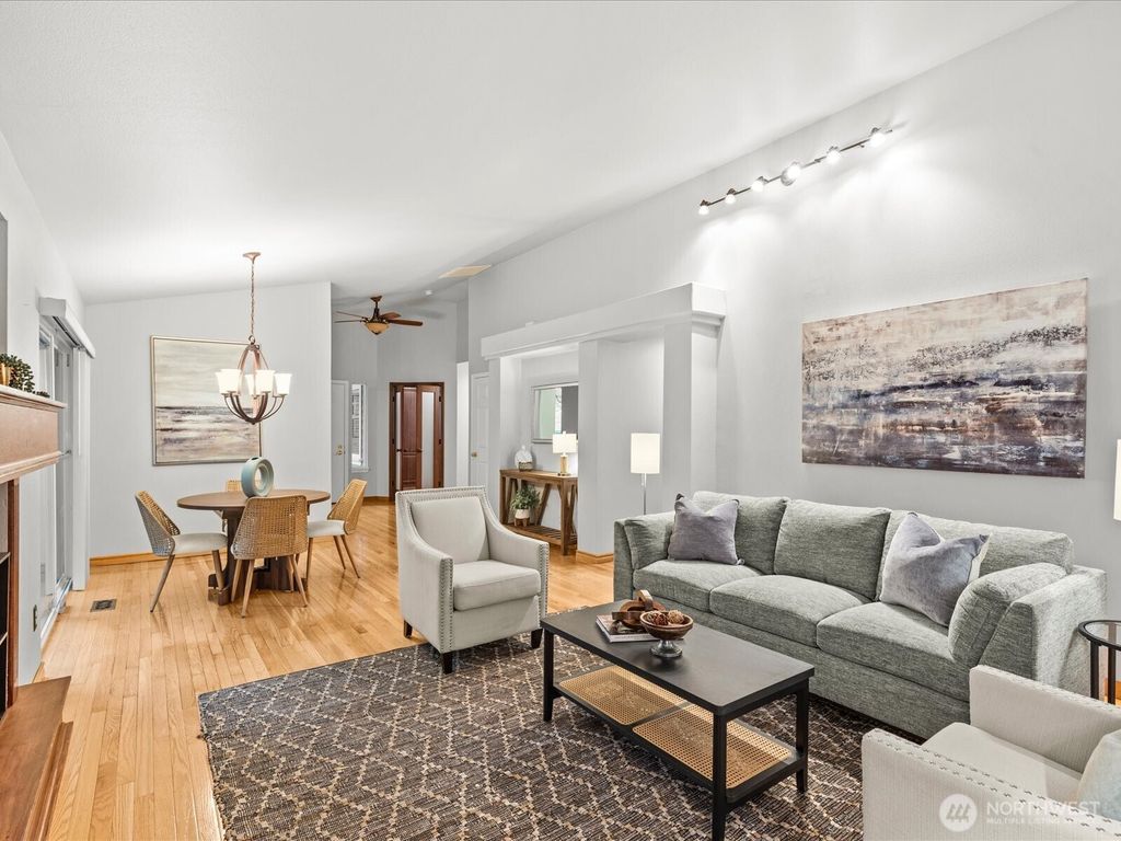 Photo of 4227 Stonebridge Way, Lynnwood, WA 98037 (MLS # 2495036)