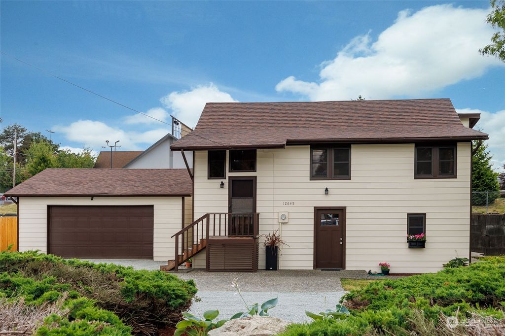 Photo of 12645 20th Avenue S, Seattle, WA 98168 (MLS # 2256832)
