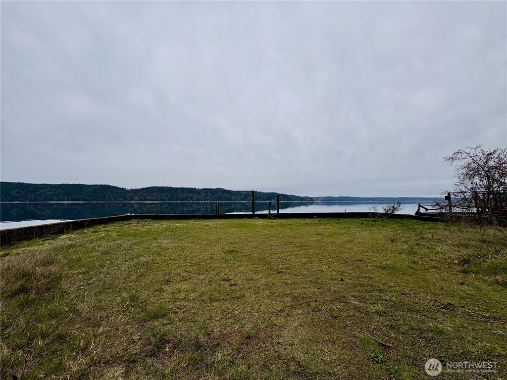 Photo of 1 N US Highway 101, Hoodsport, WA 98548 (MLS # 2494572)