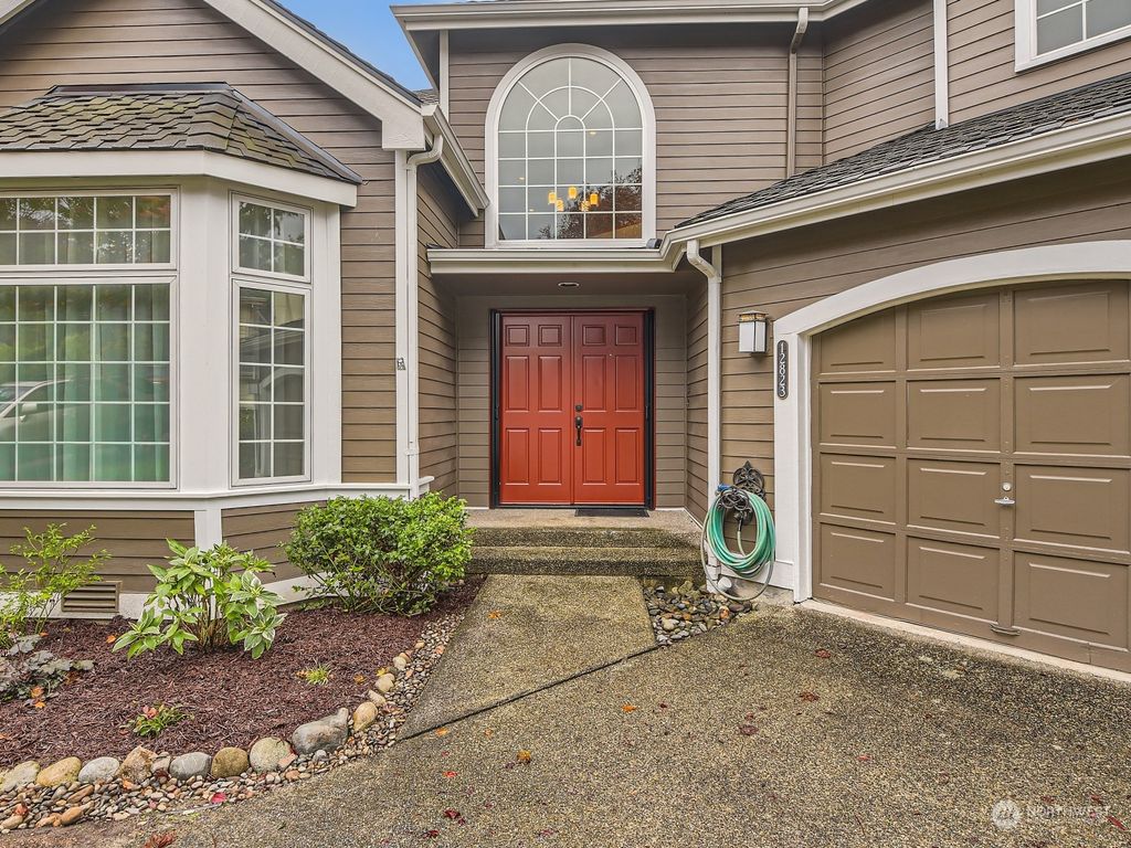 Photo of 12823 NE 141st Court, Kirkland, WA 98034 (MLS # 2169729)
