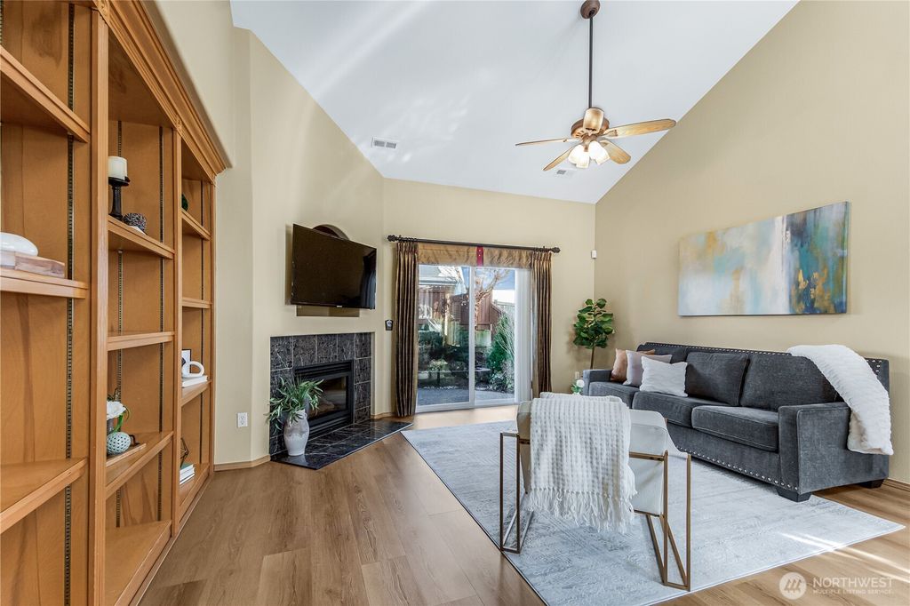 Photo of 7525 195th Street Ct E, Spanaway, WA 98387 (MLS # 2467010)