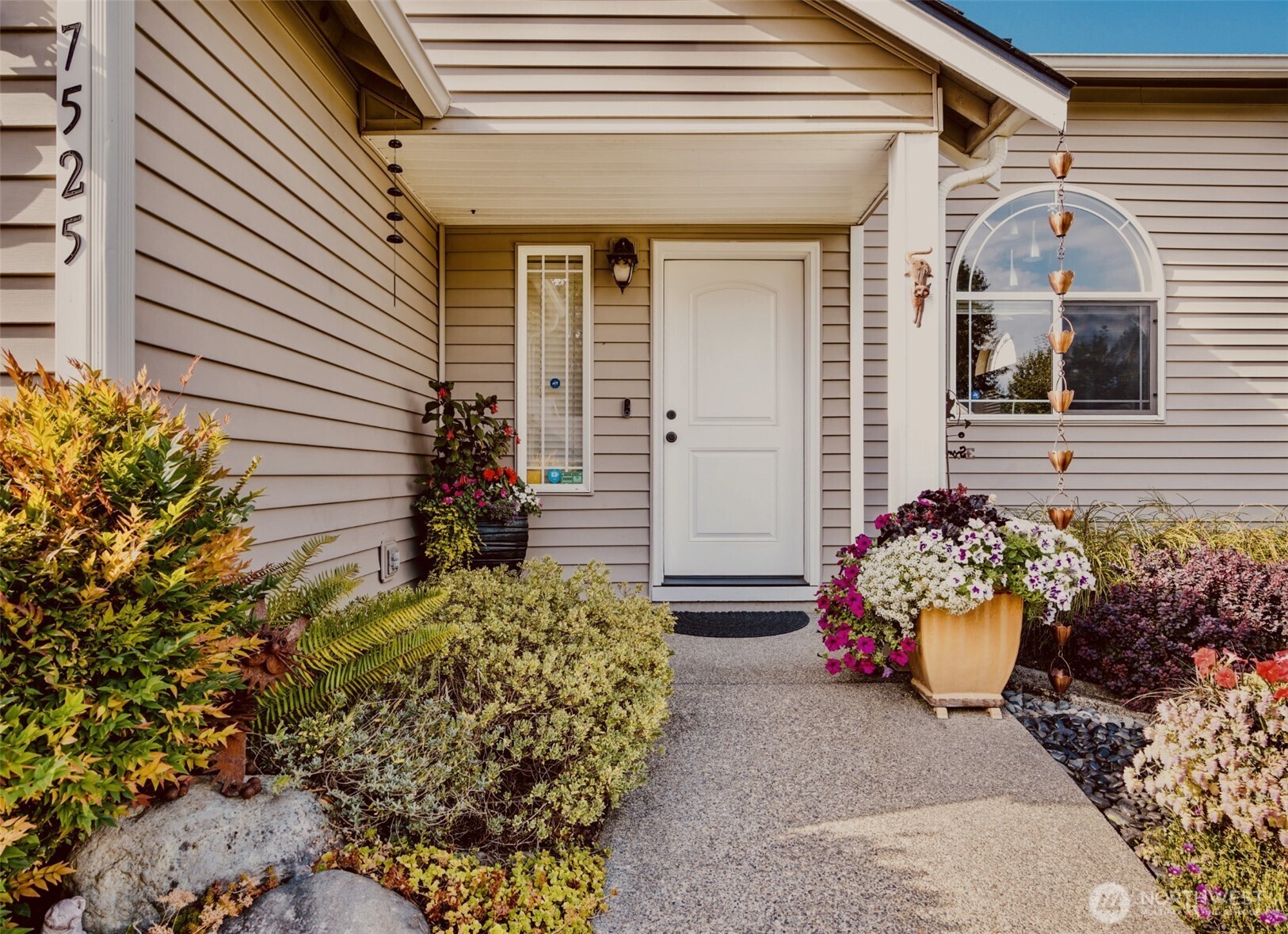 7525 195th Street Ct E