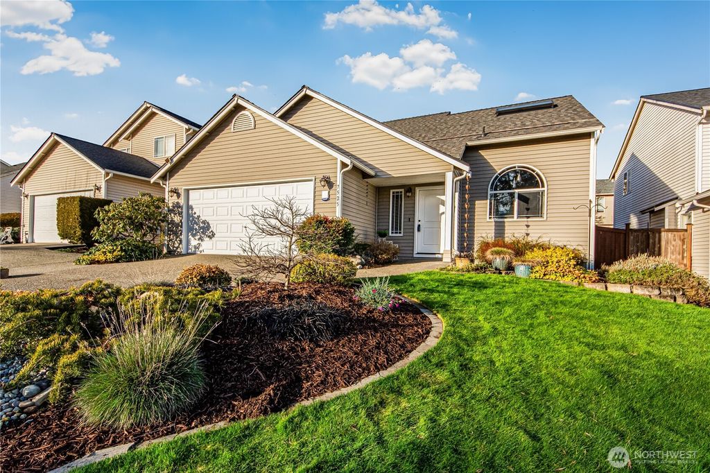 Photo of 7525 195th Street Ct E, Spanaway, WA 98387 (MLS # 2467010)