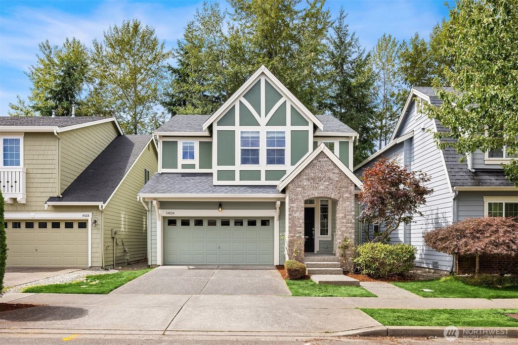 Photo of 14024 32nd Drive SE, Mill Creek, WA 98012 (MLS # 2423389)