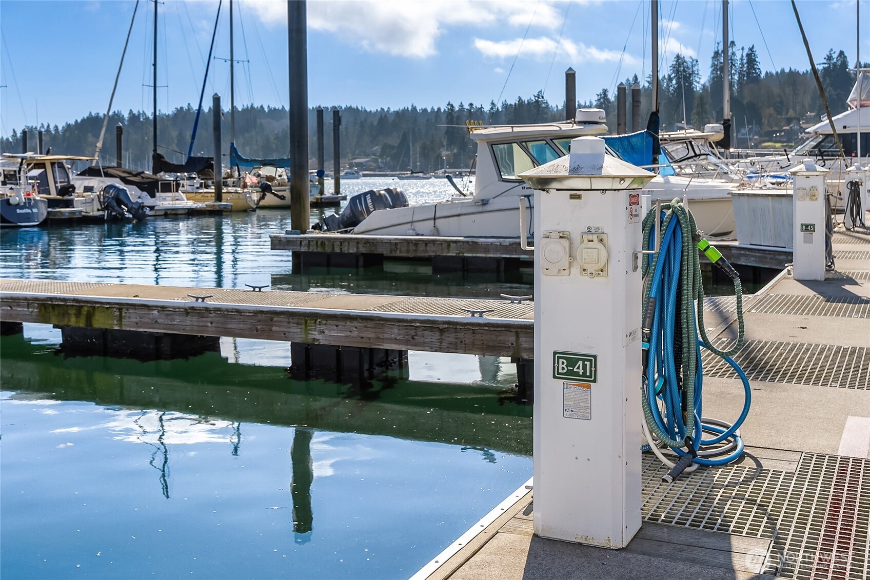 141 Parfitt Way SW B41