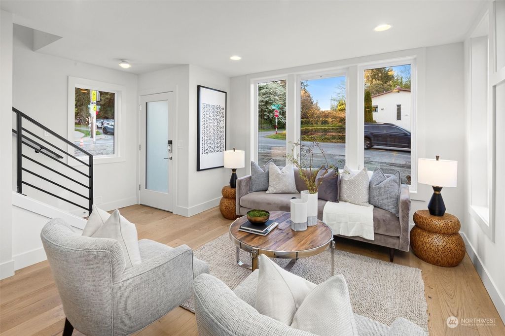 Photo of 4503 NE 110th Street, Seattle, WA 98125 (MLS # 2232877)