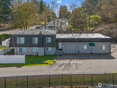 3302 W Tapps Drive E Lake Tapps WA 98391