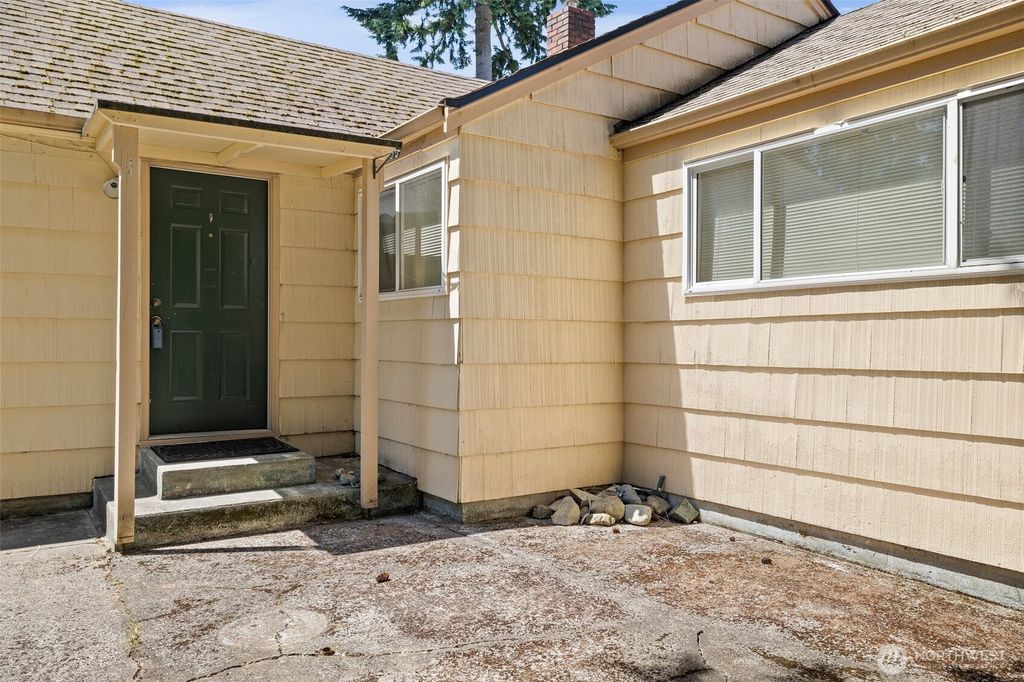 Photo of 2004 N 143rd Street, Seattle, WA 98133 (MLS # 2390518)
