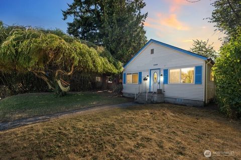 Photo of 3578 E F Street, Tacoma, WA 98404 (MLS # 2409681)