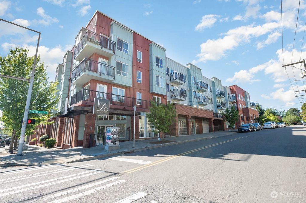 Photo of 424 N 85th St St #315, Seattle, WA 98103 (MLS # 2256697)