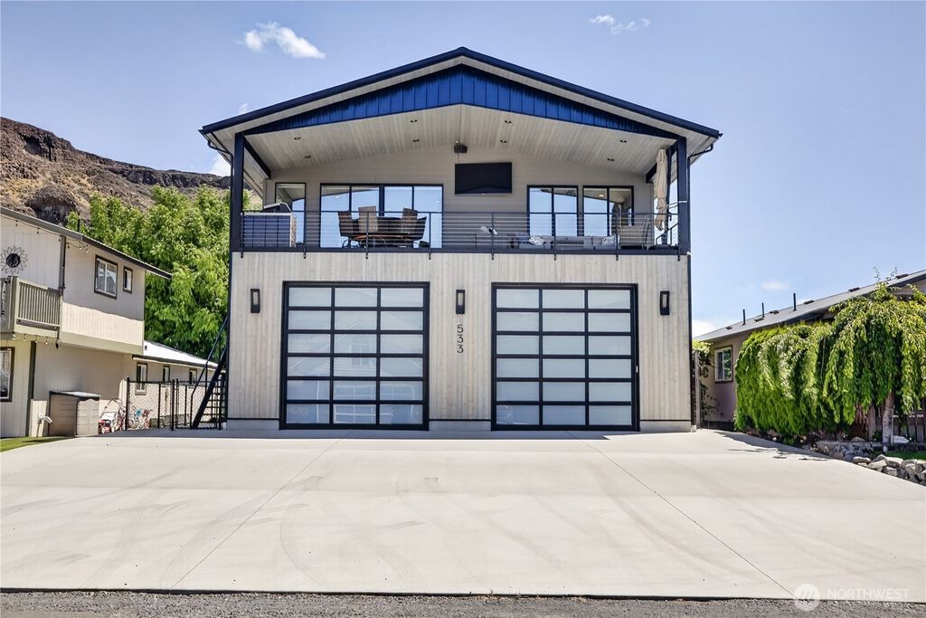 Photo of 533 River Drive SW, Quincy, WA 98848 (MLS # 2538987)