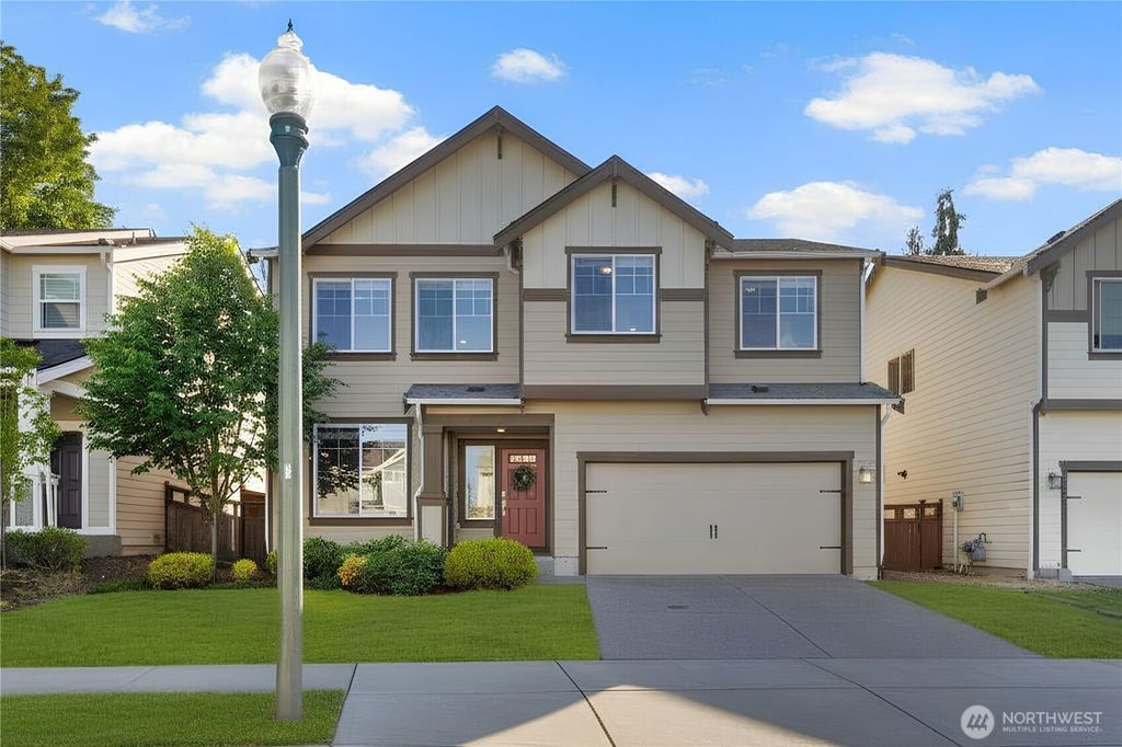 Photo of 12005 SE 299th Place, Auburn, WA 98092 (MLS # 2543708)
