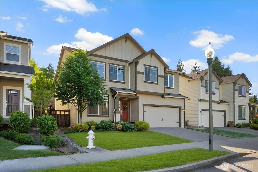 Photo of 12005 SE 299th Place, Auburn, WA 98092 (MLS # 2543708)