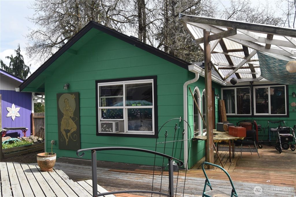 Photo of 409 Milroy Street NW, Olympia, WA 98502 (MLS # 2509342)