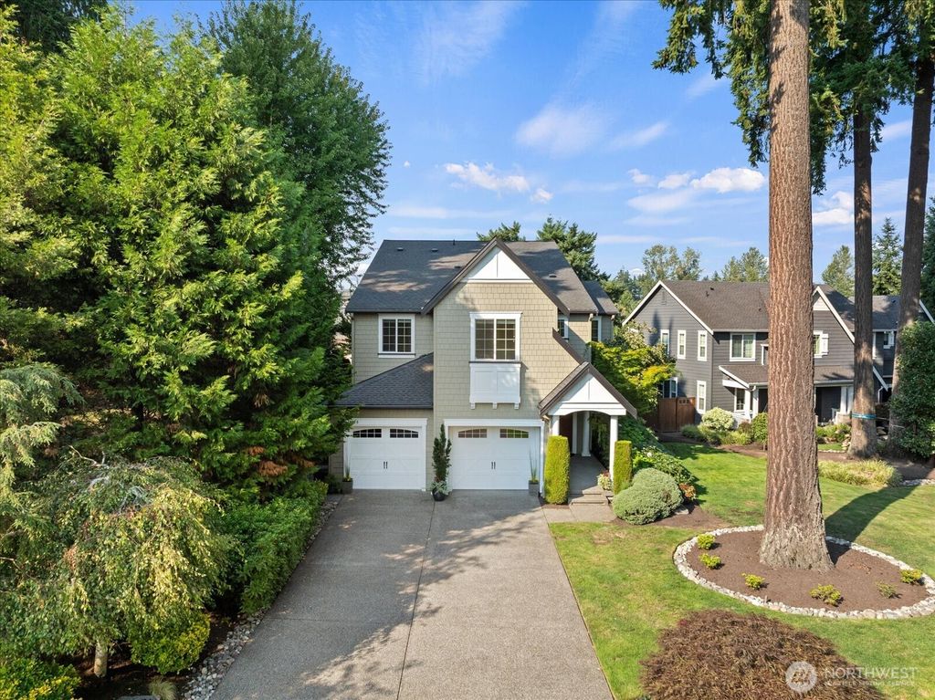 Photo of 17128 NE 120th St, Redmond, WA 98052 (MLS # 2428727)