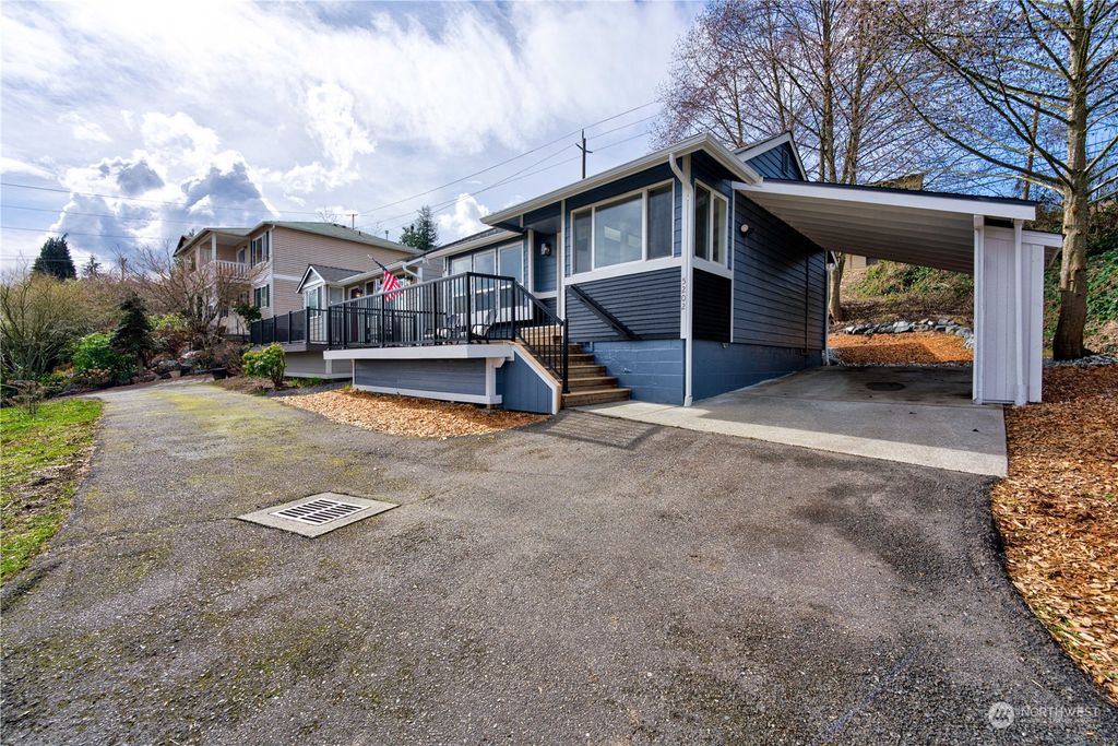 Photo of 5202 S 3rd Avenue, Everett, WA 98203 (MLS # 2053443)