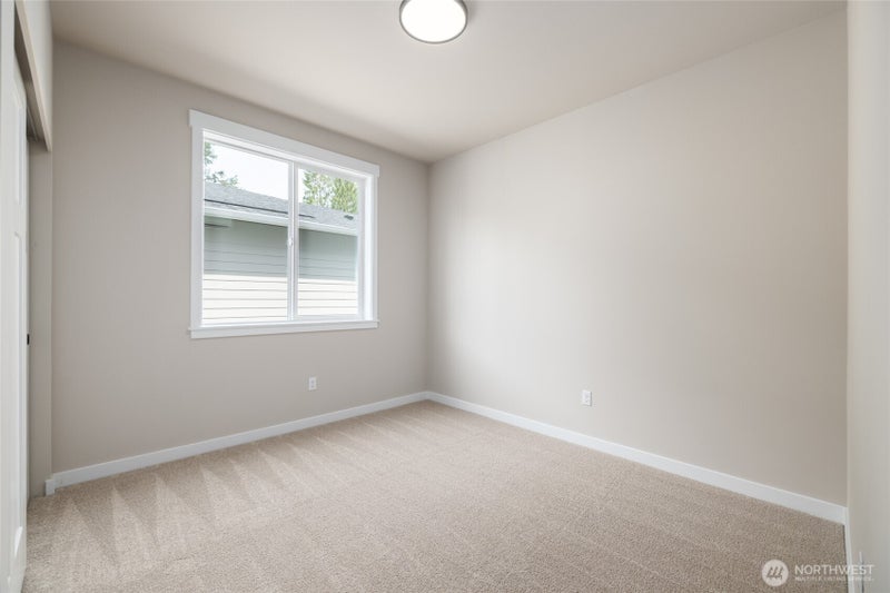 804 Parkland Loop
