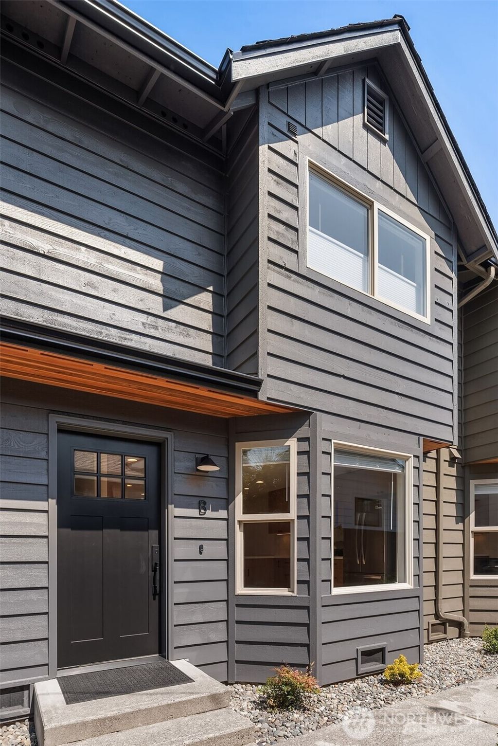 Photo of 509 Avenue A #B, Snohomish, WA 98290 (MLS # 2373610)