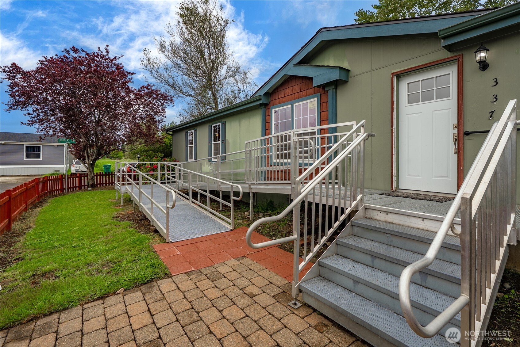 337 Redwood Street