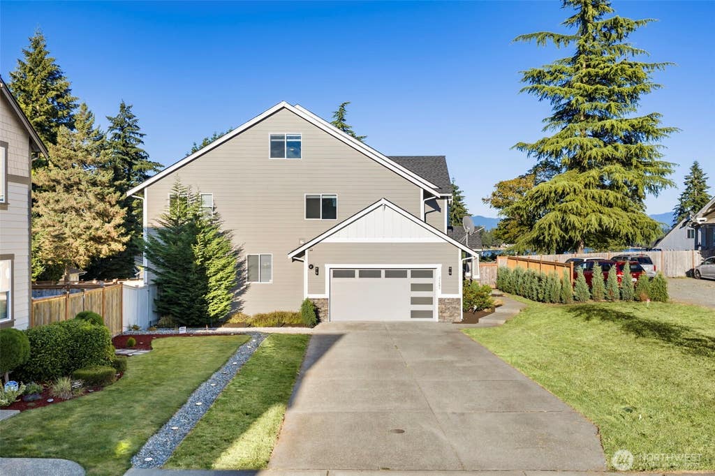 Photo of 26408 134th Place SE, Kent, WA 98042 (MLS # 2562779)