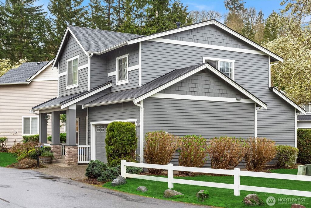 Photo of 500 Newport Way NW, Issaquah, WA 98027 (MLS # 2348551)