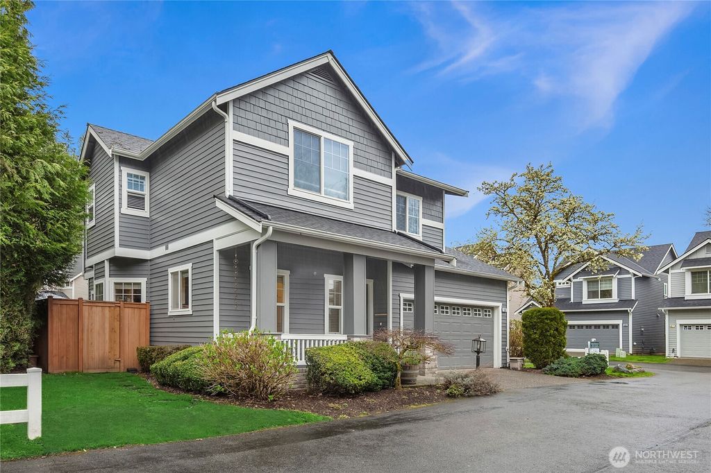 Photo of 500 Newport Way NW, Issaquah, WA 98027 (MLS # 2348551)