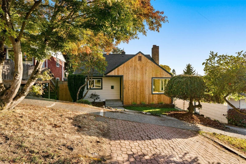 309 NW 48th Street