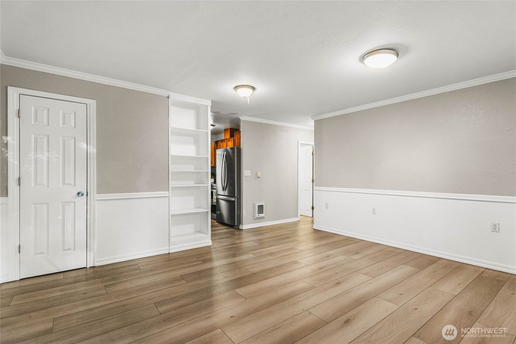 Photo of 754 2nd Avenue N, Kent, WA 98032 (MLS # 2435582)