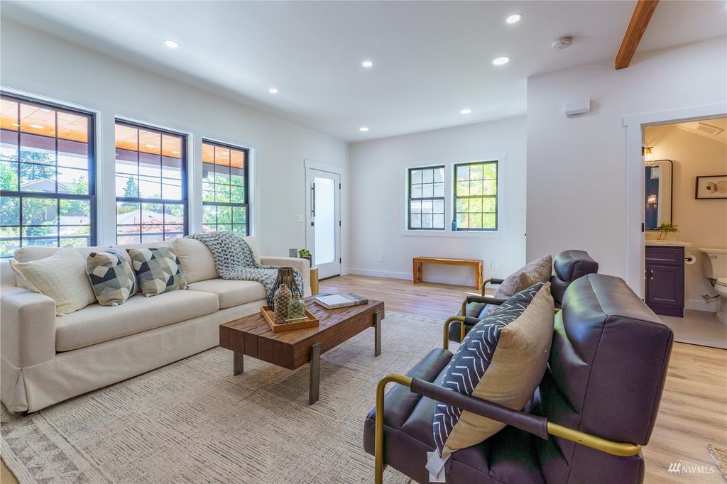 Photo of 310 NW 72nd Street, Seattle, WA 98117 (MLS # 1985165)