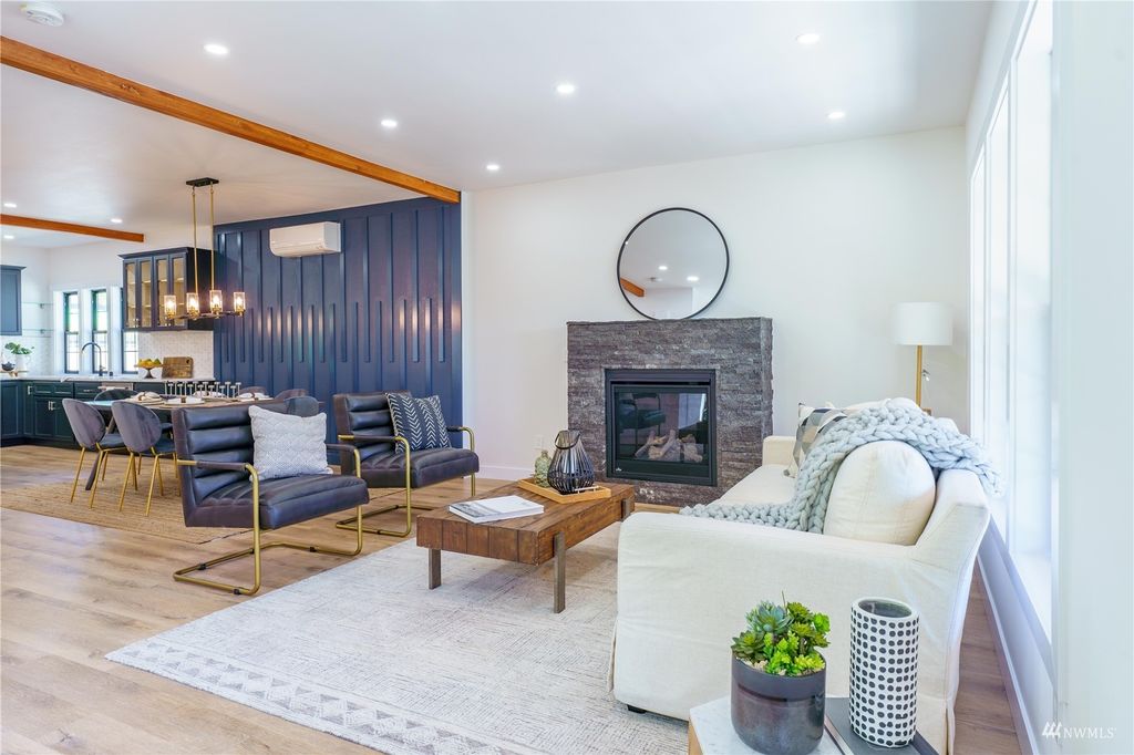 Photo of 310 NW 72nd Street, Seattle, WA 98117 (MLS # 1985165)